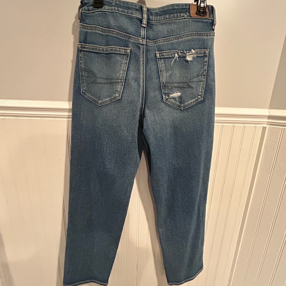 American Eagle Mom Straight Jean